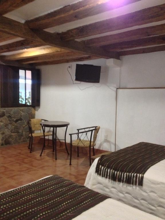Hotel Meson Del Romero Тапальпа Номер фото